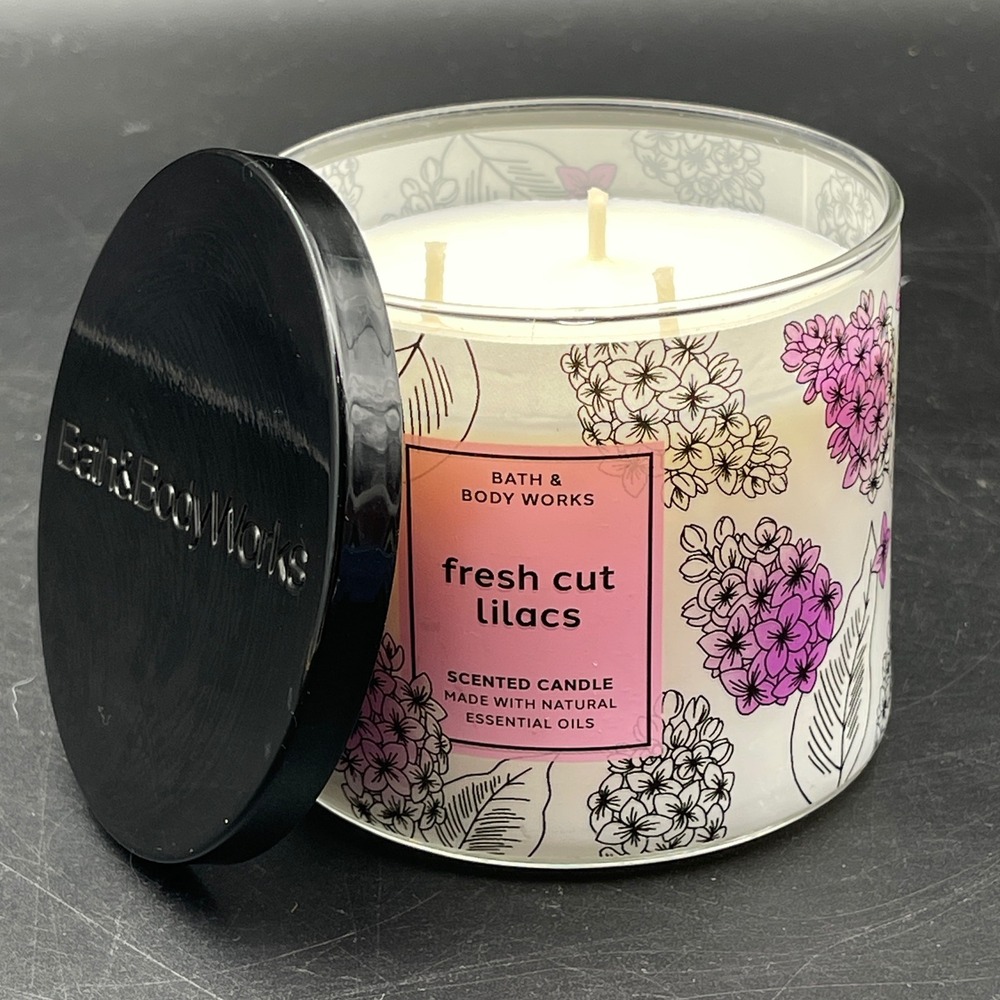 Bath & Body Works Fresh Cut Lilacs 3-Wick Scented Candle 14.5oz Essential Oil